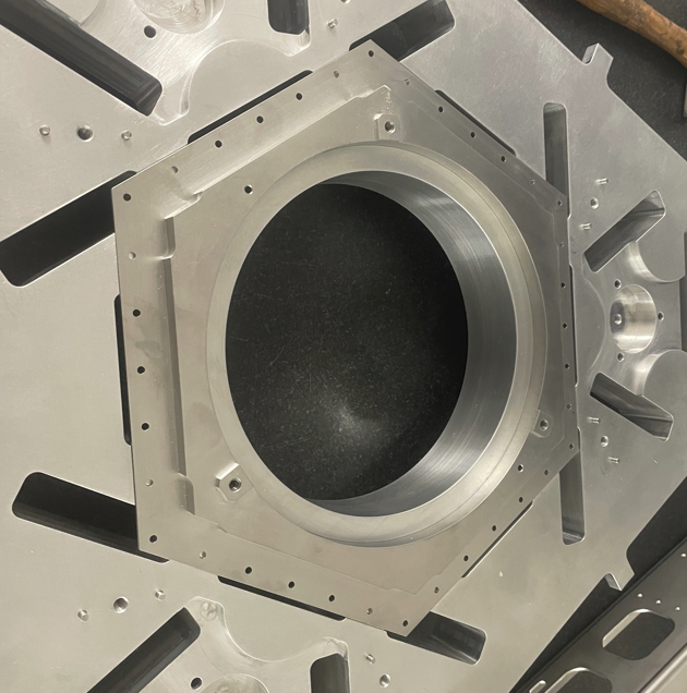 Optical bench detail